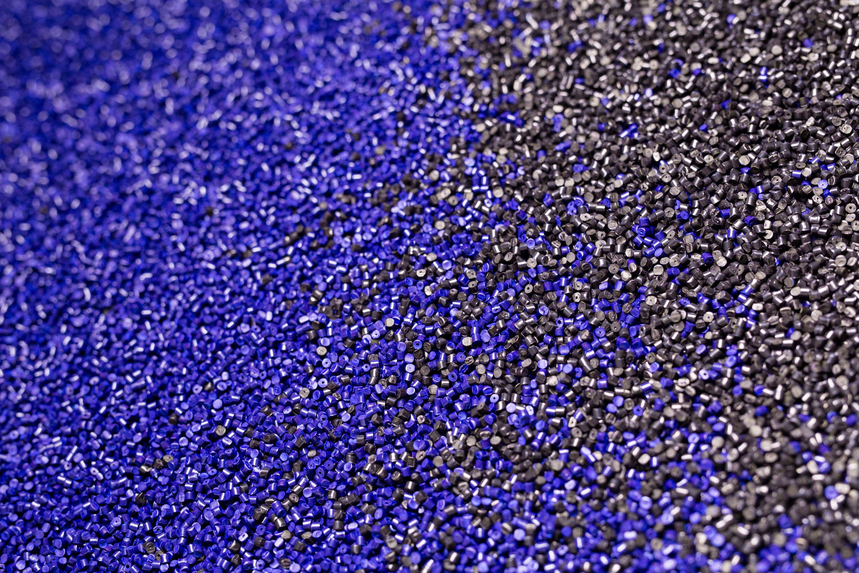 ECONYL_polymer_2
