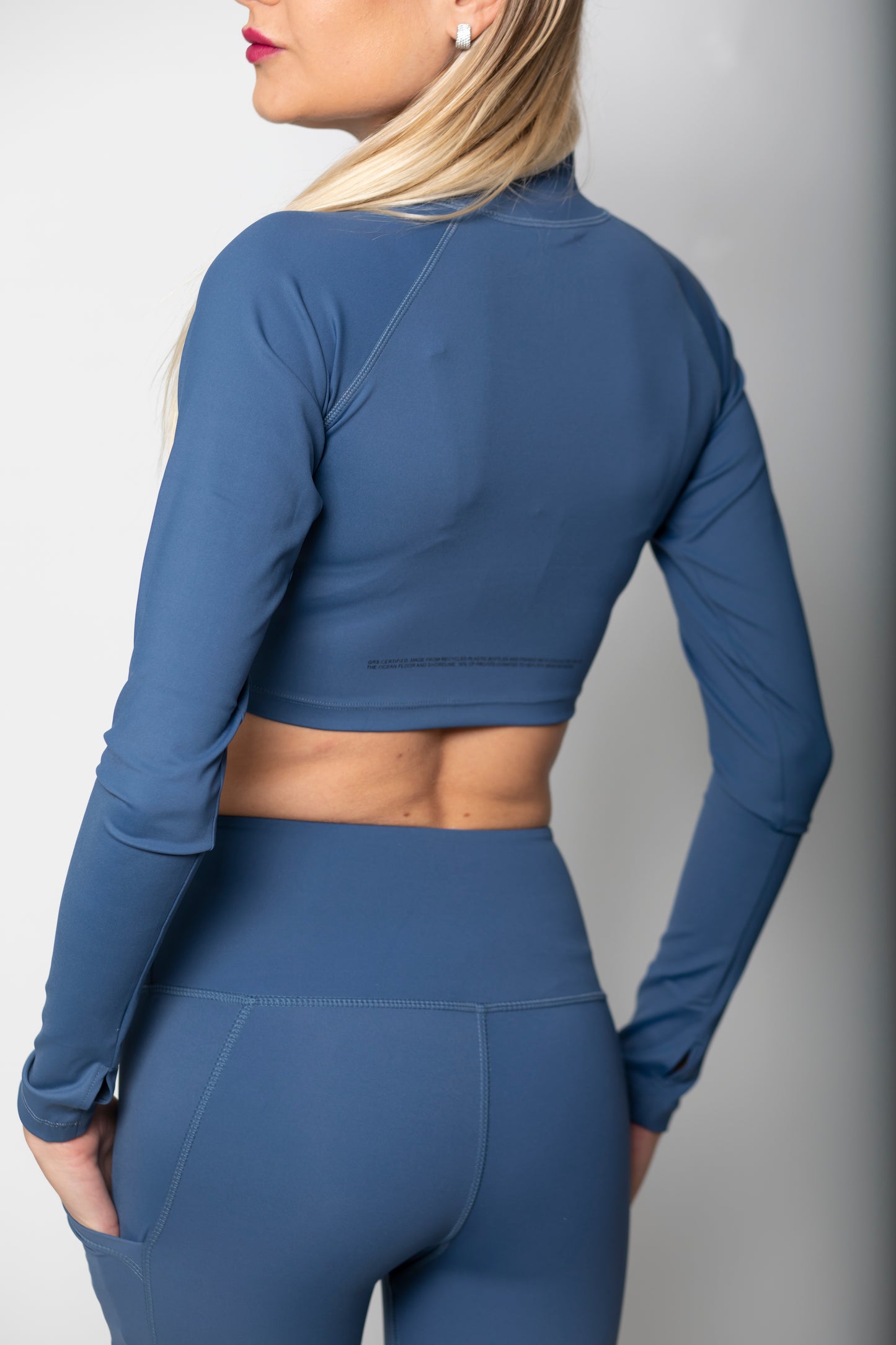 CROPPED MOCK NECK TOP - BLUE