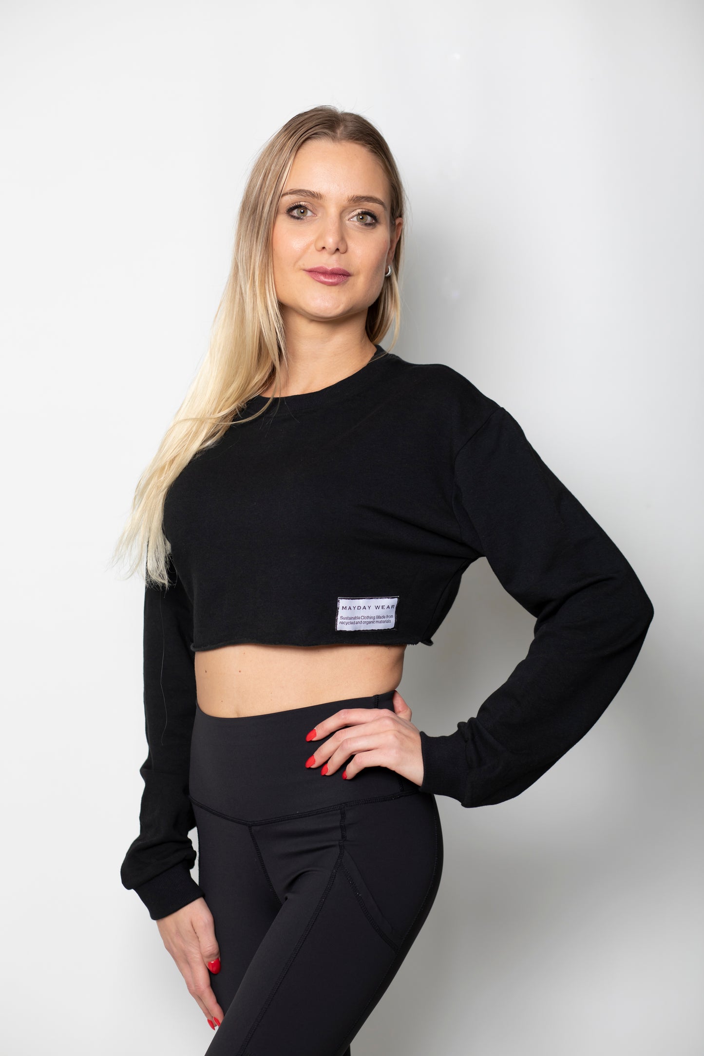 BAMBOO COTTON CROPPED CREWNECK - BLACK