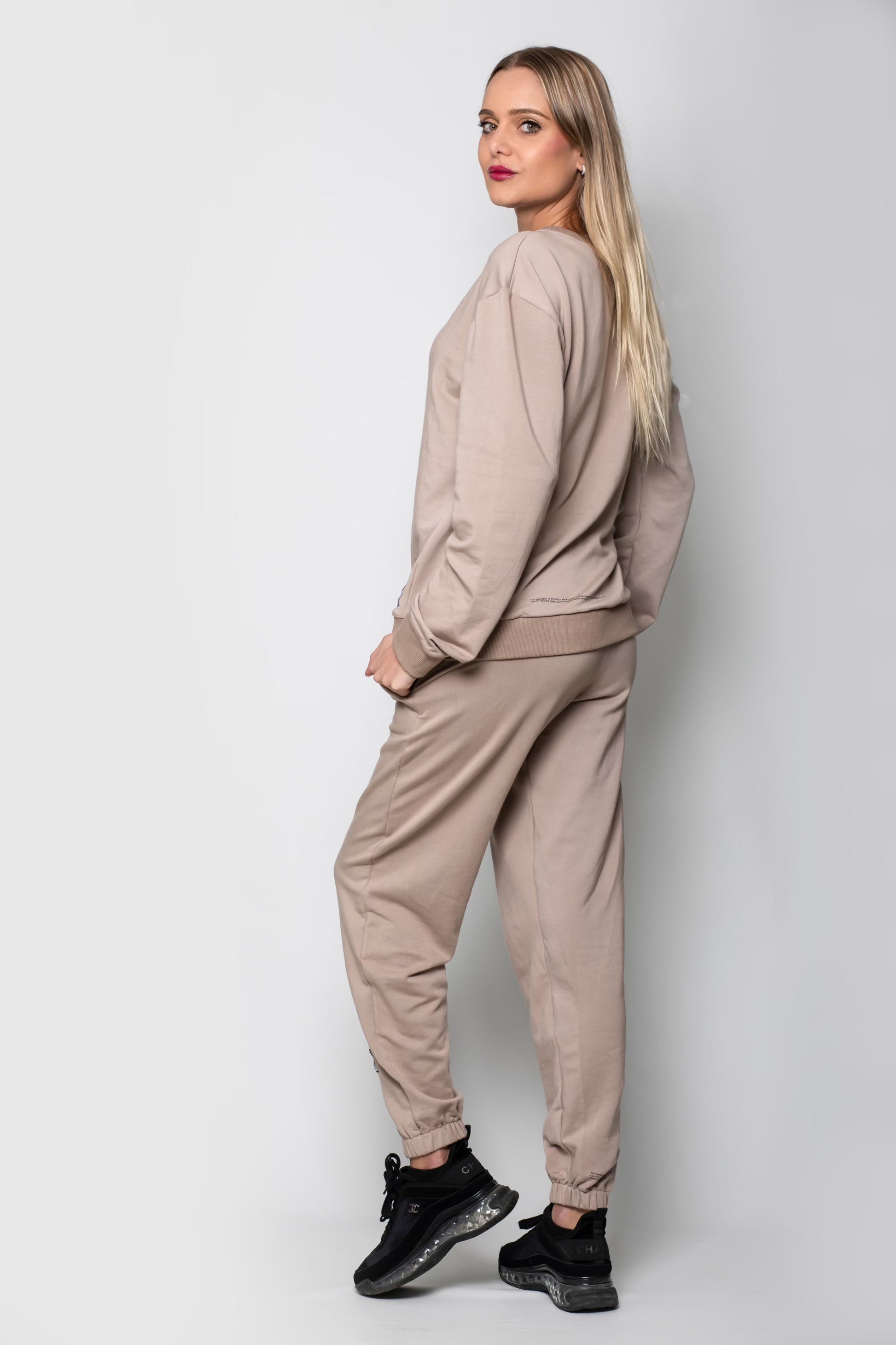 UNISEX ULTRASOFT JOGGERS - BEIGE