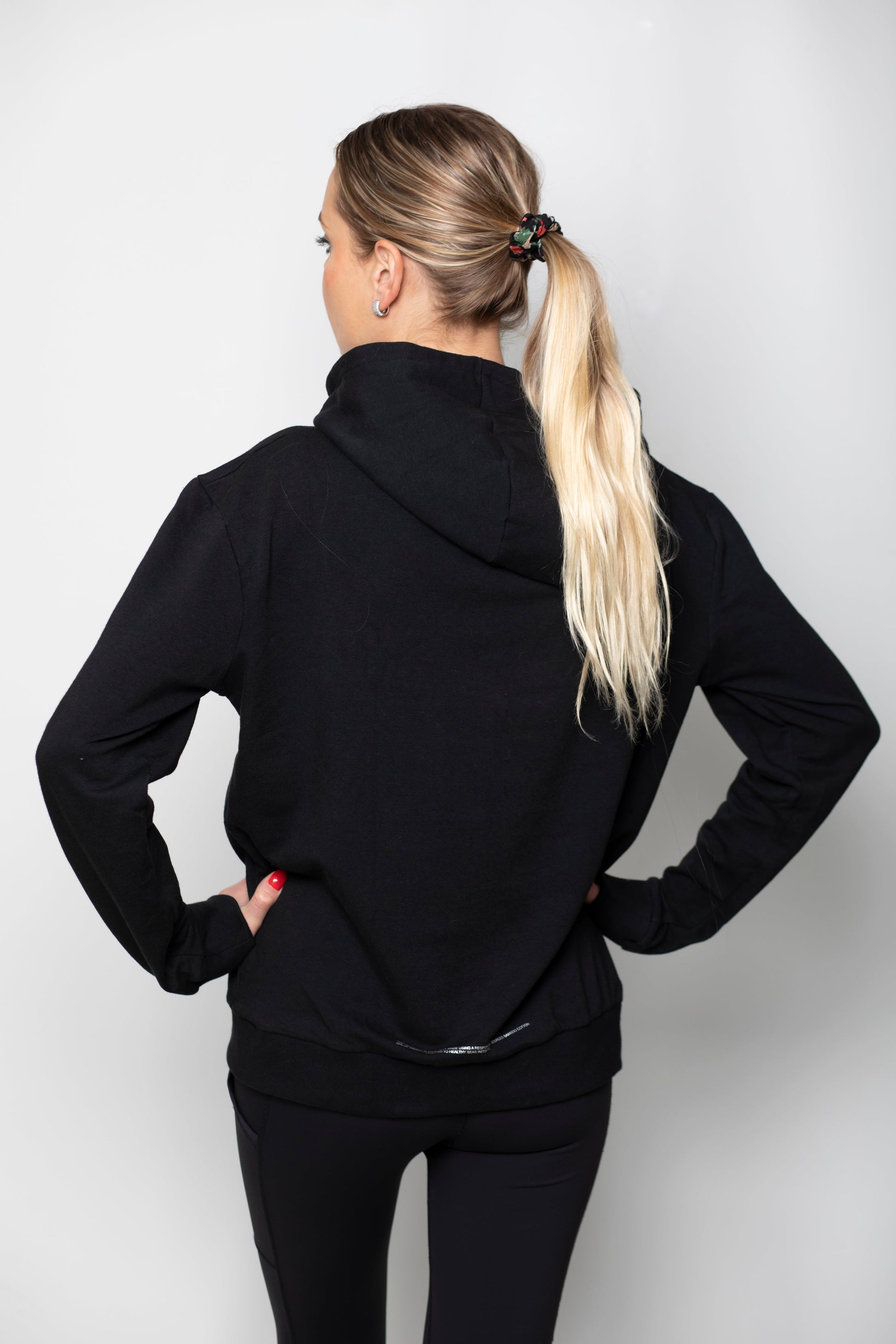 UNISEX ULTRASOFT HOODIE - BLACK